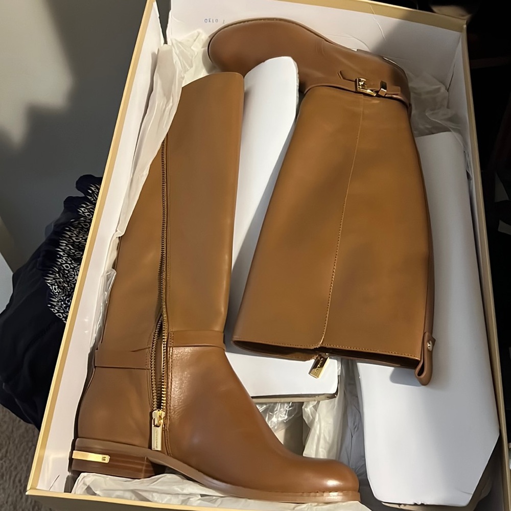 Michael Kors Arley Riding flat boot leather in luggage color (camel) size 7M